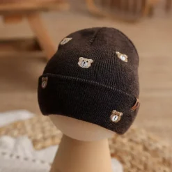 Czapka Haftowany Miś z Wełny Merino | Czekoladowa