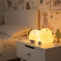 Lampka nocna do pokoju dziecka – Bezpieczna lampka LED dla niemowląt | Chrapiąca Kapibara